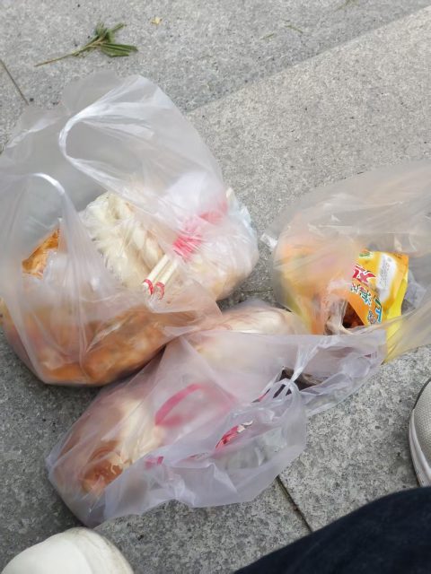 鸭货烤馍鸡柳