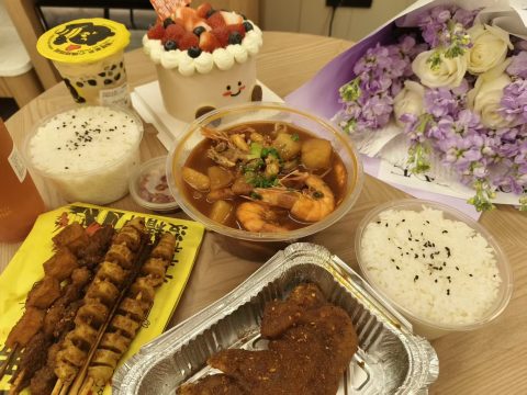肉蟹煲烤串猪蹄