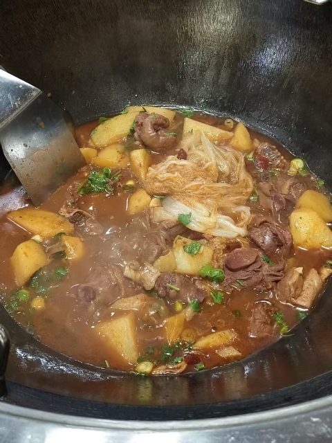 铁锅炖