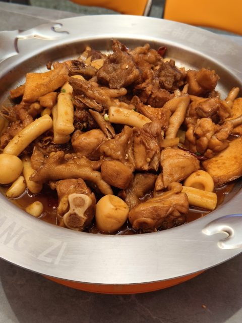肉蟹煲，依旧好吃，坚挺