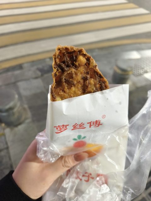 萝卜饺子，我没吃，但是宝宝说还可以
